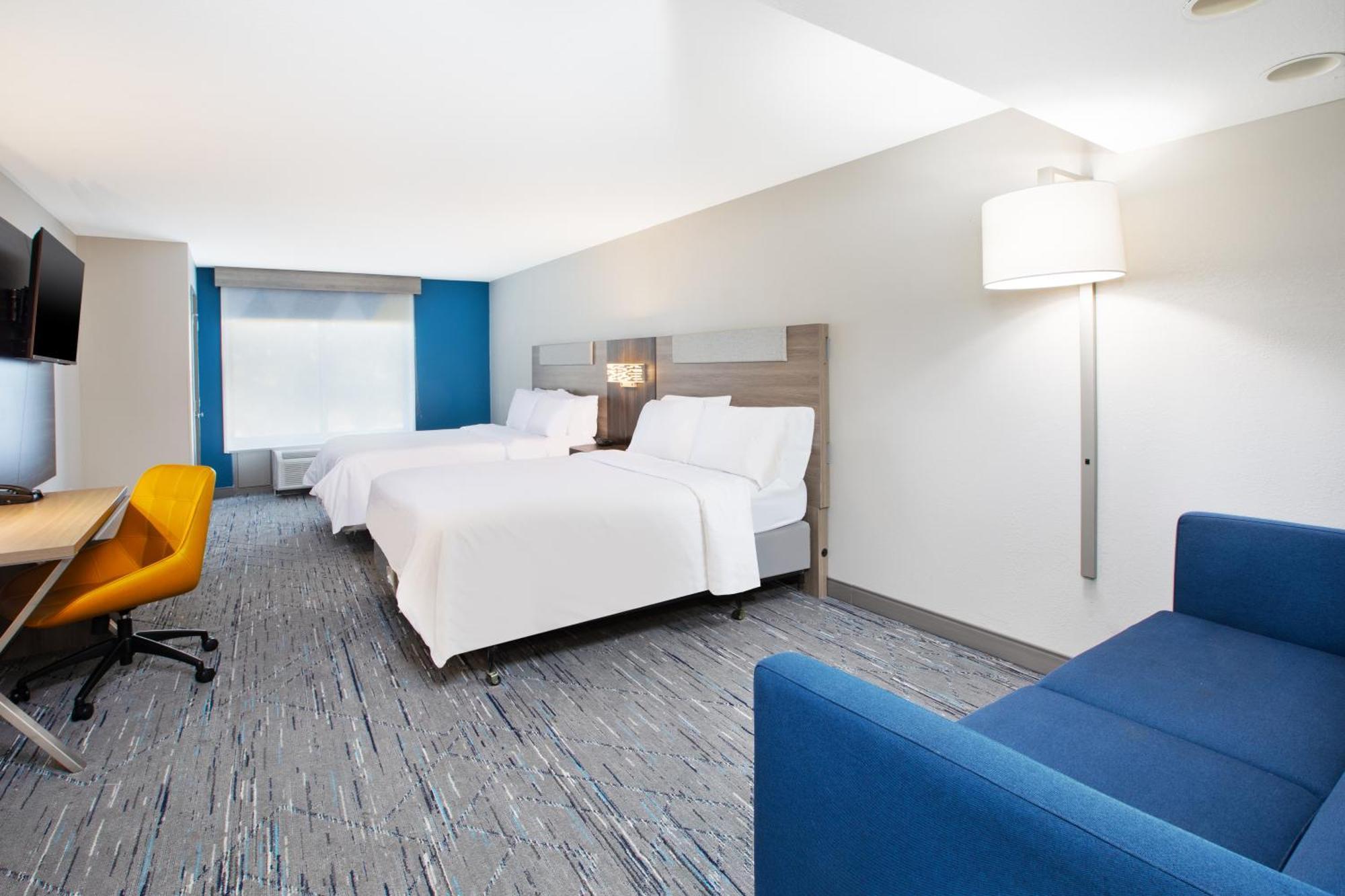 Holiday Inn Express & Suites Milwaukee Nw - Park Place By Ihg מראה חיצוני תמונה